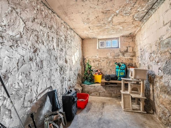 4 Elm St 3, Peabody MA 01960