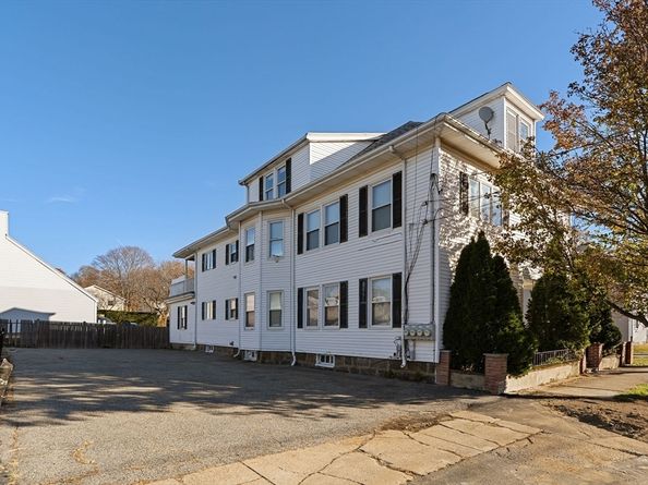 4 Elm St 3, Peabody MA 01960