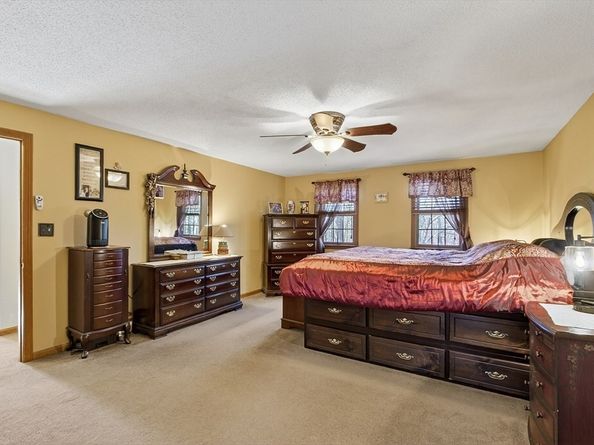 302 Ash St, Winchendon MA 01475