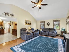 302 Ash St, Winchendon MA 01475