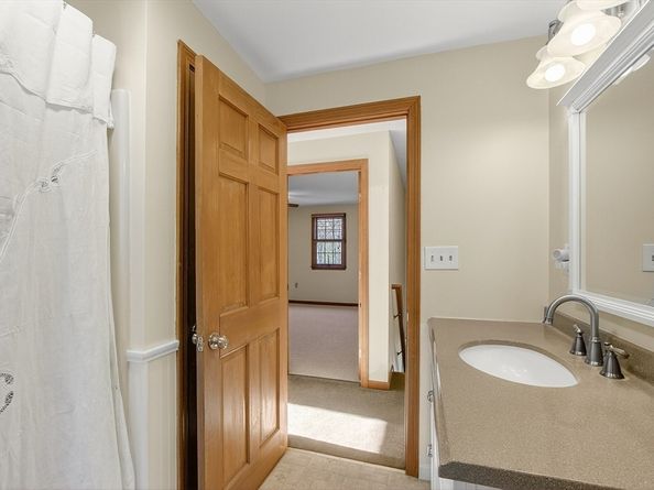 302 Ash St, Winchendon MA 01475