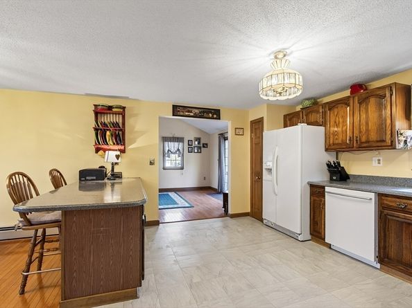 302 Ash St, Winchendon MA 01475