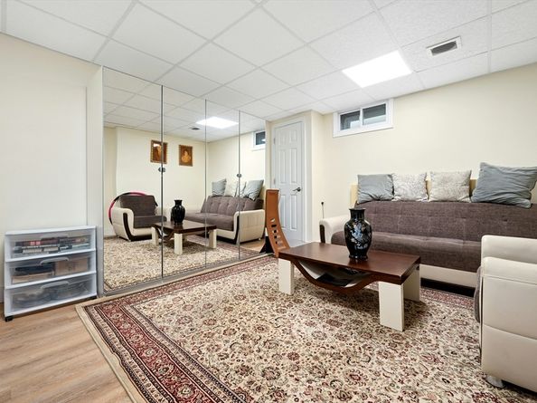 76 Parsons Hill Dr A, Worcester MA 01603