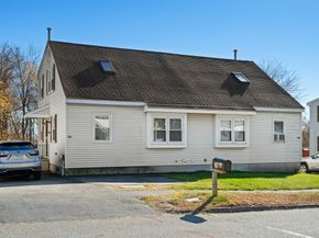 76 Parsons Hill Dr A, Worcester MA 01603