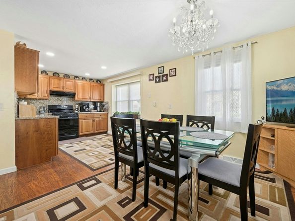 76 Parsons Hill Dr A, Worcester MA 01603