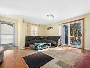 76 Parsons Hill Dr A, Worcester MA 01603