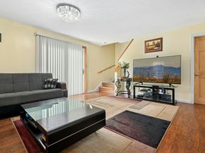 76 Parsons Hill Dr A, Worcester MA 01603