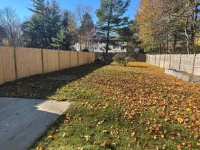 39 Neillian St 39, Bedford MA 01730