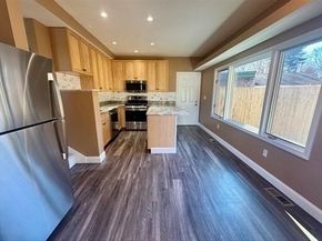 39 Neillian St 39, Bedford MA 01730