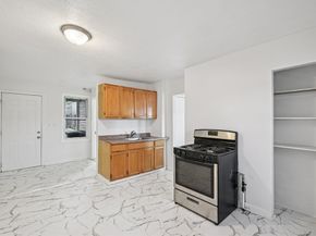 43 Pleasant St, Fitchburg MA 01420