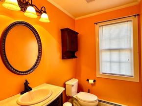 204 Roosevelt St, Fitchburg MA 01420