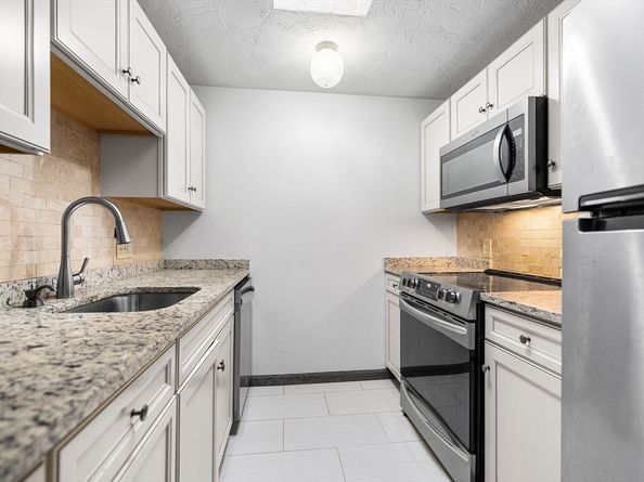 10 Mill St B, Maynard MA 01754