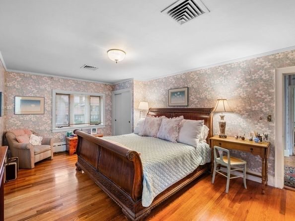 37 Stanley Rd, Swampscott MA 01907