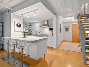 25 Channel Center St 807, Boston MA 02210