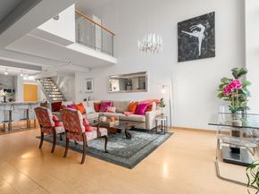 25 Channel Center St 807, Boston MA 02210