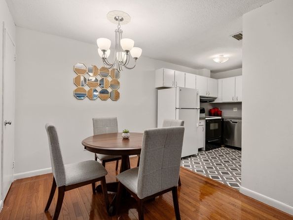 24 Thayer Pond Dr unit 16, Oxford MA 01537