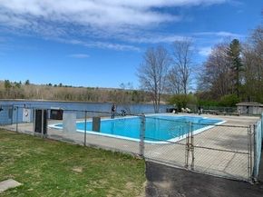 24 Thayer Pond Dr unit 16, Oxford MA 01537