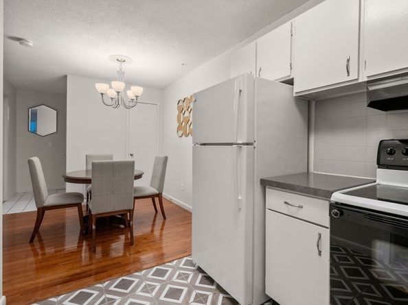 24 Thayer Pond Dr unit 16, Oxford MA 01537