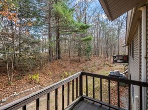 24 Thayer Pond Dr unit 16, Oxford MA 01537