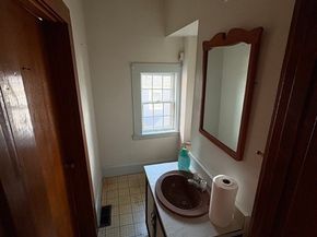 15 Granite St, Rockport MA 01966