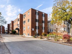 543 Adams St 24, Boston MA 02122