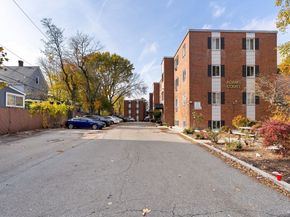 543 Adams St 24, Boston MA 02122