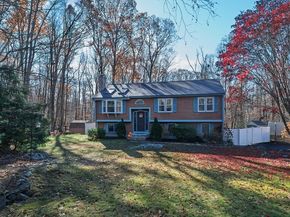 12 Hickory Rd, Millville MA 01529