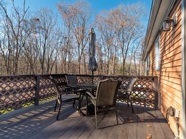 12 Hickory Rd, Millville MA 01529