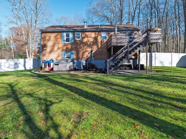 12 Hickory Rd, Millville MA 01529