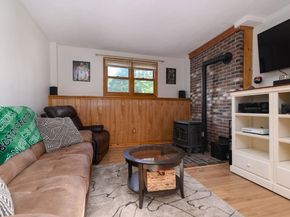 12 Hickory Rd, Millville MA 01529