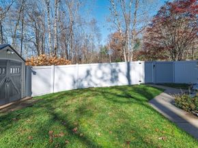 12 Hickory Rd, Millville MA 01529