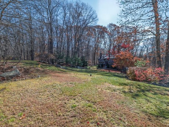 12 Hickory Rd, Millville MA 01529