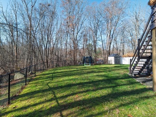 12 Hickory Rd, Millville MA 01529