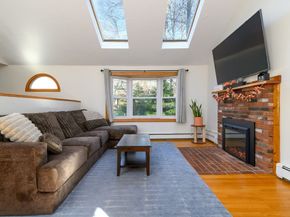 12 Hickory Rd, Millville MA 01529