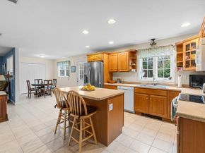 291 County Rd, Marion MA 02738