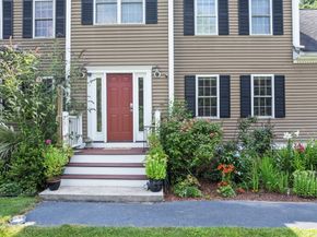 291 County Rd, Marion MA 02738