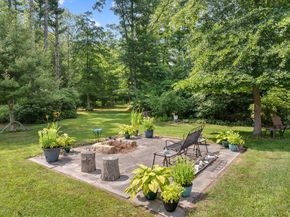 291 County Rd, Marion MA 02738