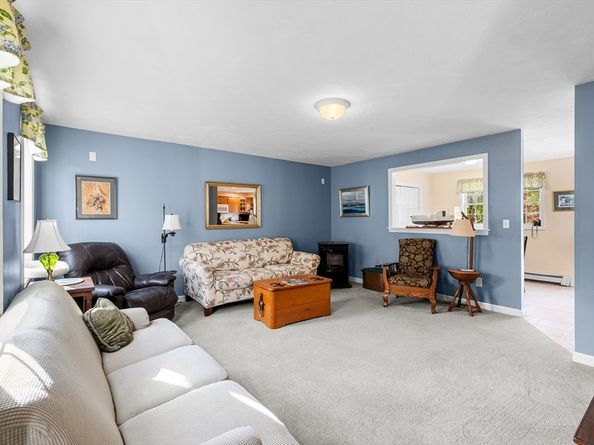 291 County Rd, Marion MA 02738