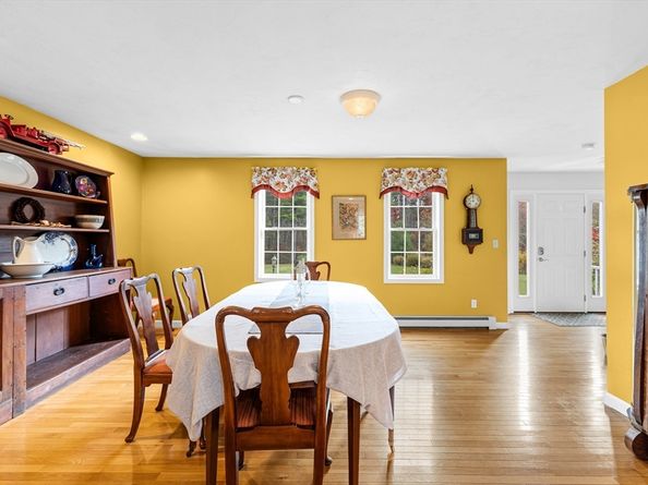 291 County Rd, Marion MA 02738