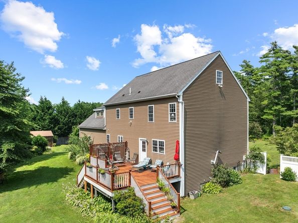 291 County Rd, Marion MA 02738