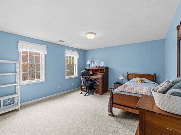 291 County Rd, Marion MA 02738