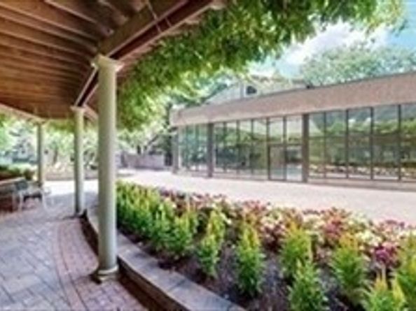 1731 Beacon St 1502, Brookline MA 02445