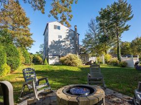 92 Lookout Point Rd, Plymouth MA 02360