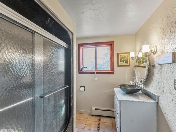 92 Lookout Point Rd, Plymouth MA 02360