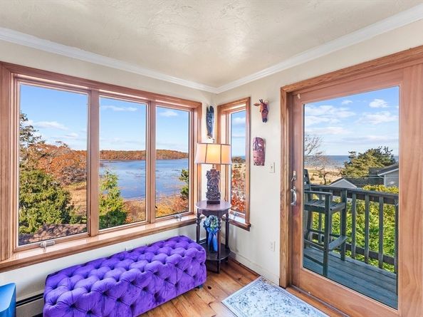 92 Lookout Point Rd, Plymouth MA 02360