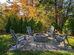 92 Lookout Point Rd, Plymouth MA 02360