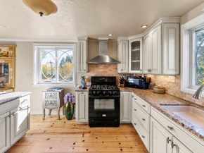 92 Lookout Point Rd, Plymouth MA 02360