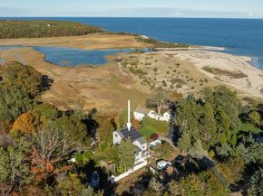 92 Lookout Point Rd, Plymouth MA 02360