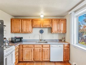 92 Lookout Point Rd, Plymouth MA 02360