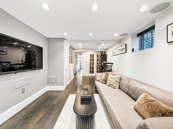 20 Grove Pl, Winchester MA 01890